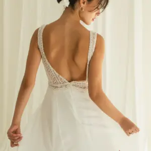 Lille Boho Brautkleid Rückenansicht ohne Ärmel
