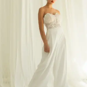 Zweiteiliges Brautoutfit mit Corsage Poitiers und Hose Calais