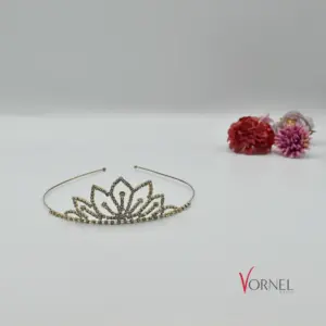 Goldfarbenes Diadem mit Strasskristallen – Vornelbride